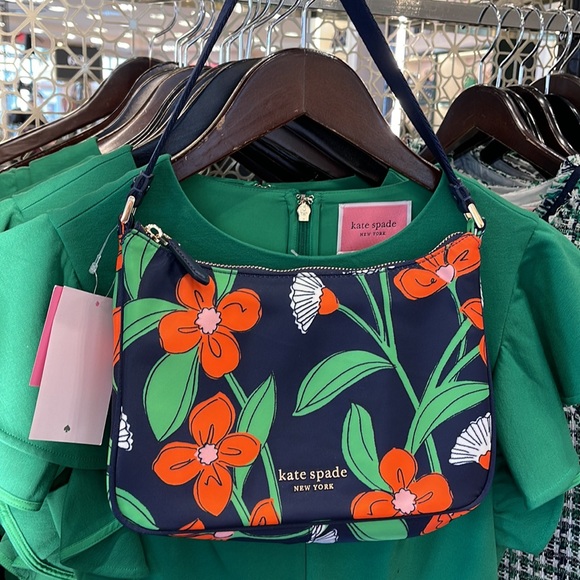 Kate Spade The Litte Better Sam Daisy Vines Small Shoulder Bag
Rich Navy - Picture 9 of 16